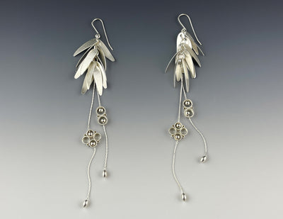 Lure Earrings, flat view